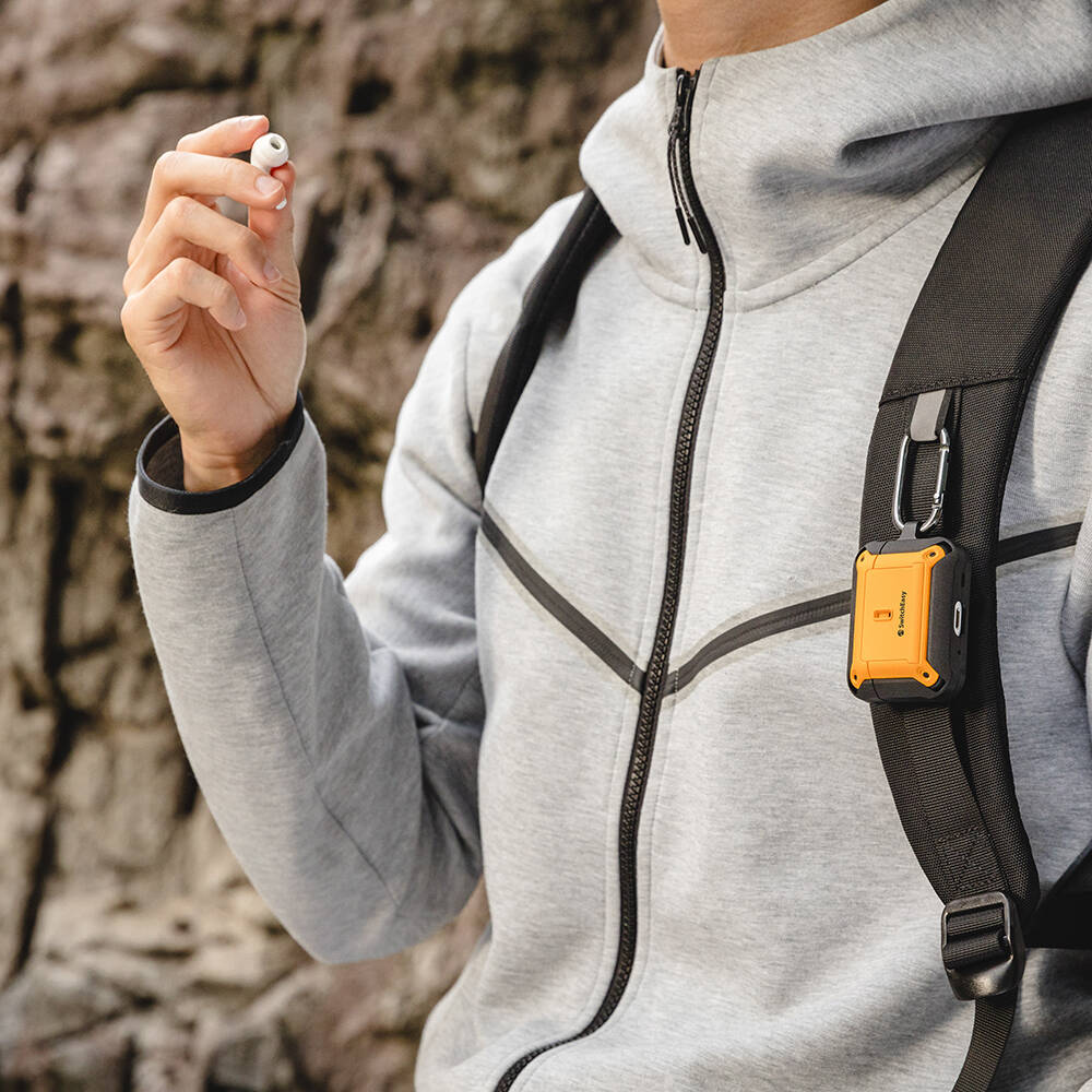 Apple Airpods Pro 2 Uyumlu Kılıf Askılı Sağlam Tasarımlı Lisanslı Switcheasy Guardian Kapak - 14