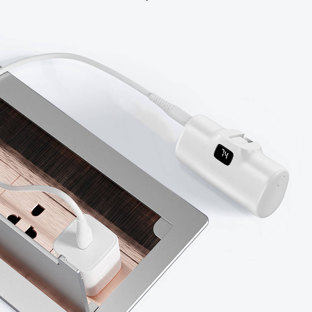 Wiwu Wi-P017 Capsule Serisi 2in1 Mini Taşınabilir Standlı Lightning Powerbank 5000mAh - 10