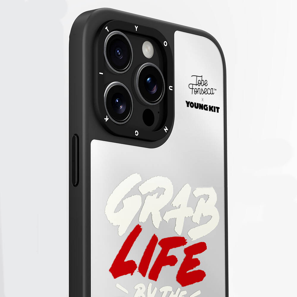 Apple iPhone 15 Pro Max Uyumlu Kılıf Tobias Fonseca Tasarımlı Youngkit Mirror Kapak - 4
