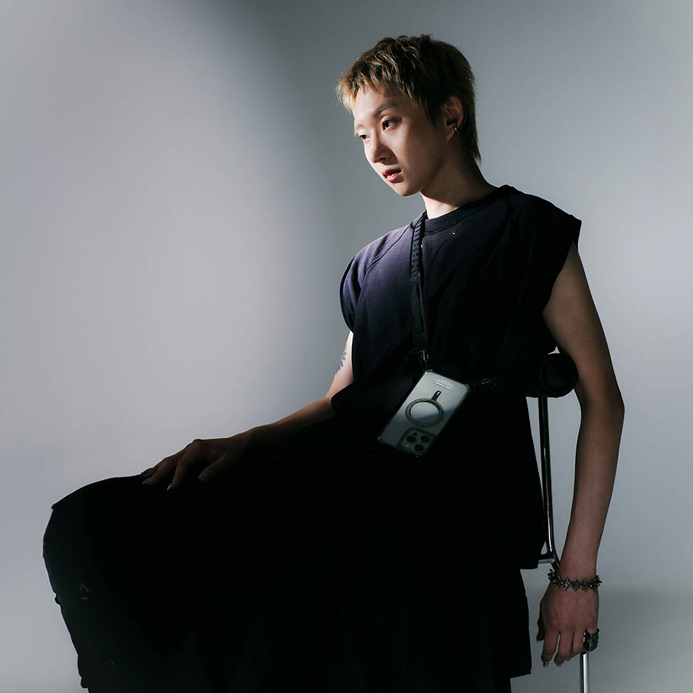 Apple iPhone 16 Pro Max Uyumlu Kılıf Magsafe Şarj Özellikli Airbagli Şeffaf SkinArma Saido Prime Kapak - 4