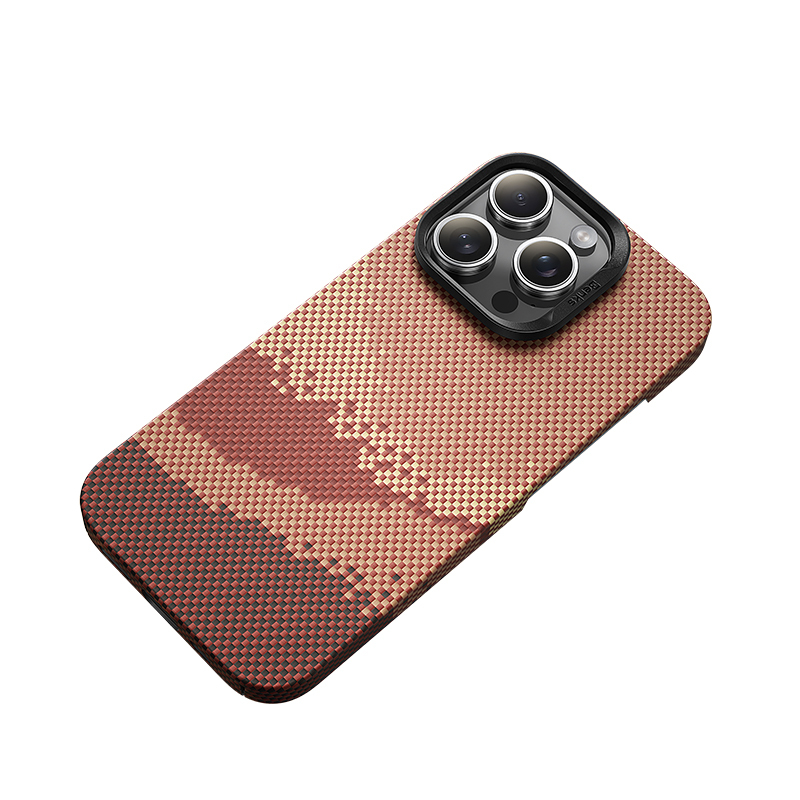 Apple iPhone 16 Pro Uyumlu Kılıf Magsafe Şarj Özellikli Benks GoldenTide ArmorAir 600D Kevlar Kapak - 1