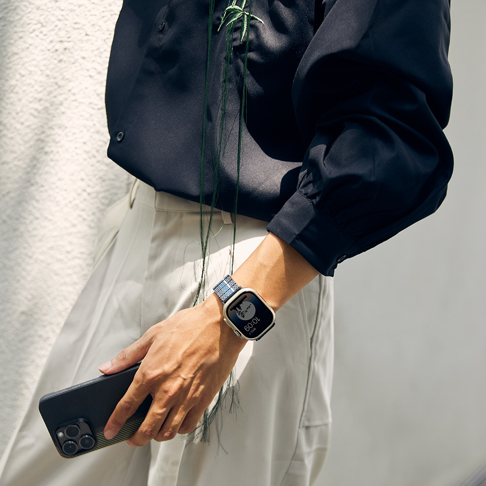 Apple Watch Serisi Uyumlu Aramid Fiber ve Karbon Fiber Pitaka Poetry of Things ChromaCarbon Serisi Moon Universal Kordon - 13