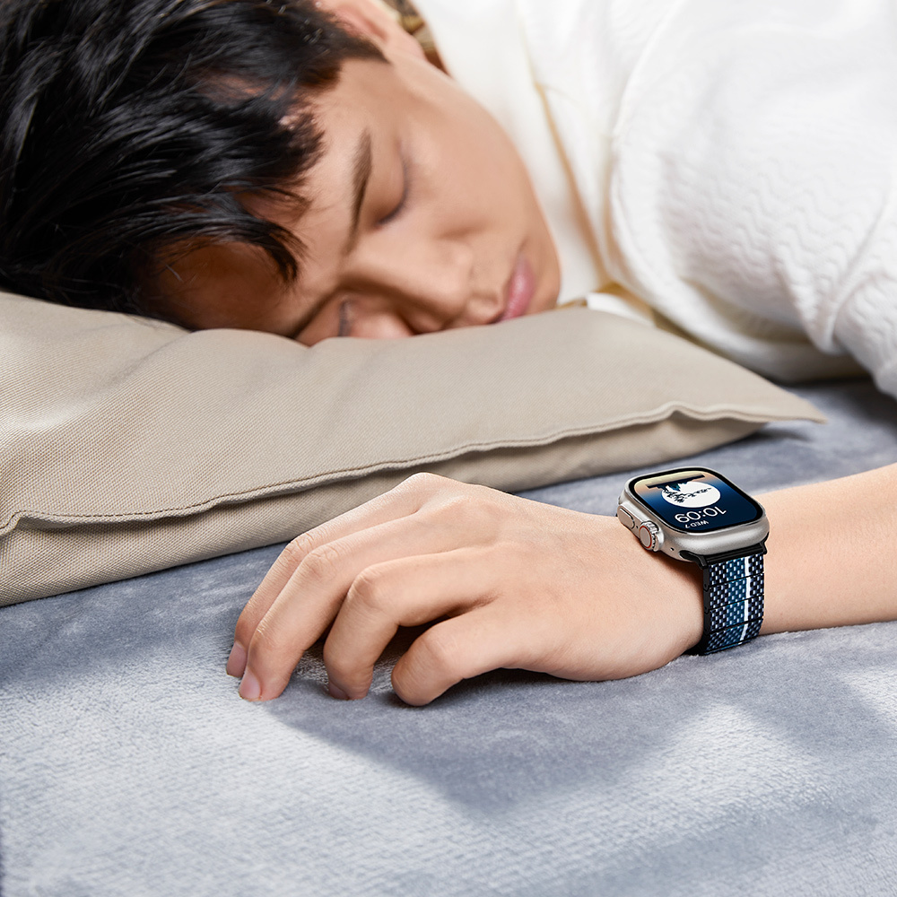 Apple Watch Serisi Uyumlu Aramid Fiber ve Karbon Fiber Pitaka Poetry of Things ChromaCarbon Serisi Moon Universal Kordon - 15