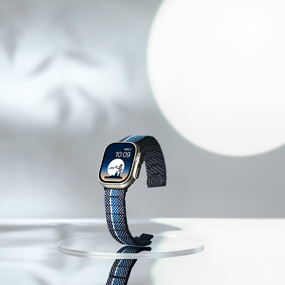 Apple Watch Serisi Uyumlu Aramid Fiber ve Karbon Fiber Pitaka Poetry of Things ChromaCarbon Serisi Moon Universal Kordon - 18