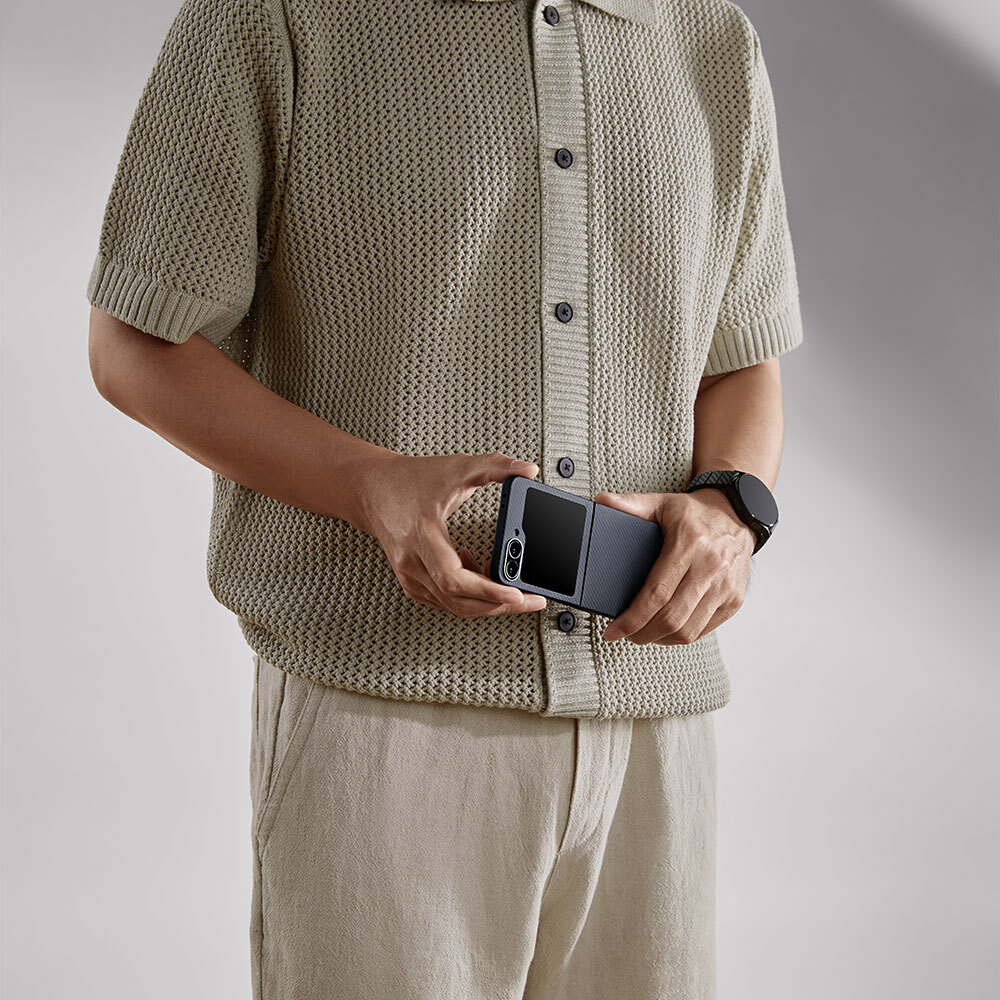 Samsung Galaxy Z Flip 6 Uyumlu Kılıf Magsafe Şarj Özellikli 600D Aramid Fiber Pitaka Ultra-Slim Classic Serisi Black-Grey Twill Kapak - 18