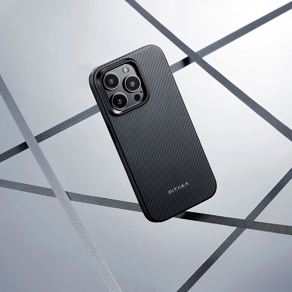 Apple iPhone 15 Pro Max Uyumlu Kılıf Magsafe Şarj Özellikli 600D Aramid Fiber Pitaka Military-Grade Classic Serisi Black-Grey Twill Kapak - 15