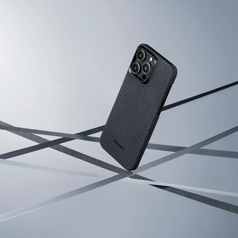 Apple iPhone 15 Pro Max Uyumlu Kılıf Magsafe Şarj Özellikli 600D Aramid Fiber Pitaka Ultra-Slim Classic Serisi Black-Grey Twill Kapak - 13