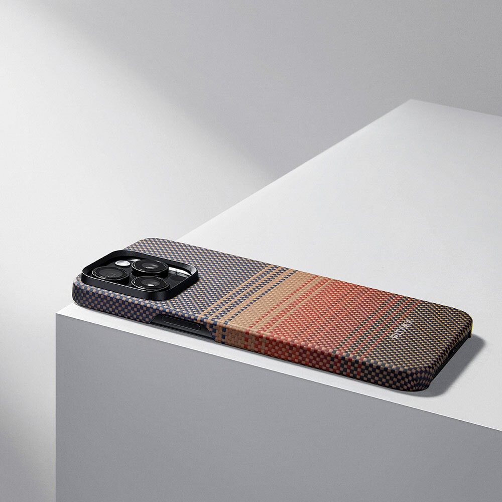 Apple iPhone 15 Pro Max Uyumlu Kılıf Magsafe Şarj Özellikli Aramid Fiber Pitaka Tactile Woven Sunset-Moonrise Serisi Sunset Kapak - 13