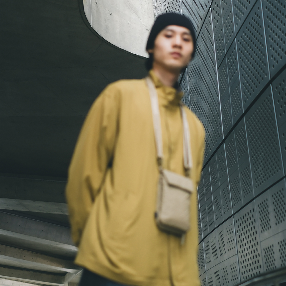 Skinarma Sling Pouch Juno Cross-Hatch Desenli Naylon Scout Boyun Askı Kayışlı Çapraz Vücut Çantası - 8