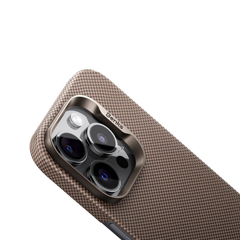 Apple iPhone 16 Pro Uyumlu Kılıf Magsafe Şarj Özellikli Benks Yeni ArmorTint Serisi ArmorAir Kevlar Kapak - 2