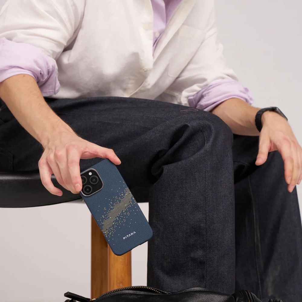 Apple iPhone 16 Pro Uyumlu Kılıf Magsafe Şarj Özellikli Lumintex Teknolojili Fosforlu Özellikli Aramid Fiber Pitaka Tactile Woven Starpeak Serisi Milky Way Galaxy Kapak - 7