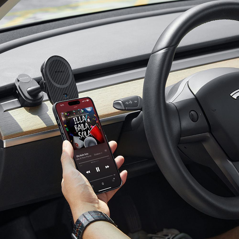 Pitaka MagEZ Pro 2 Magsafe Şarj Özellikli Qi2 Tesla Model Y ve Model 3 Uyumlu Aramid Fiber Araç Telefon Tutucu - 25