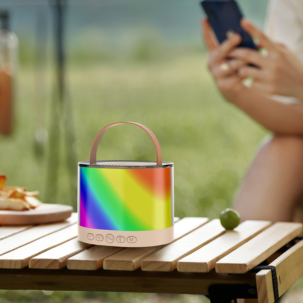 Lenyes S229 RGB Işıklı Askılı Mikrofonlu Bluetooth Speaker Hoparlör v5.3 - 6