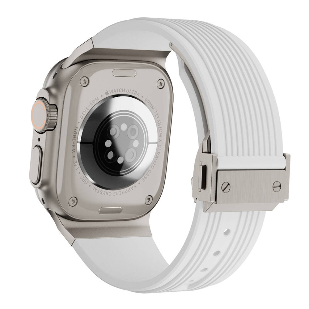 Apple Watch 7 45mm Uyumlu KRD-113 Spor Görünümlü Silikon Kordon