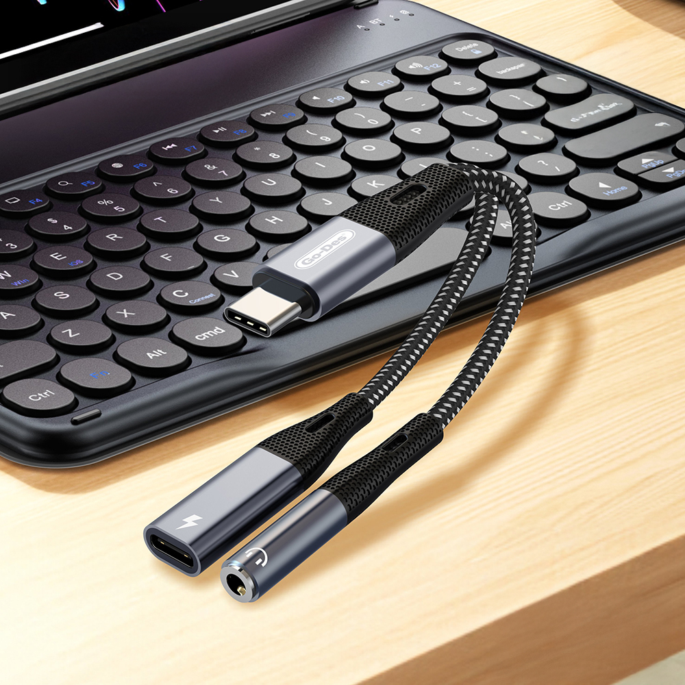 Go Des GD-UC162 3.5mm Jack Girişli Type-C 2in1 Şarj ve Ses Kablosu - 1