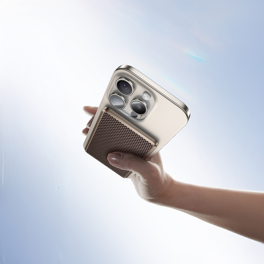 Benks MP15 ArmorGo M-safe Şarj Özellikli Ultra İnce ArmorTint Serisi Aramid Fiber Powerbank 15W 5000mAh - 2