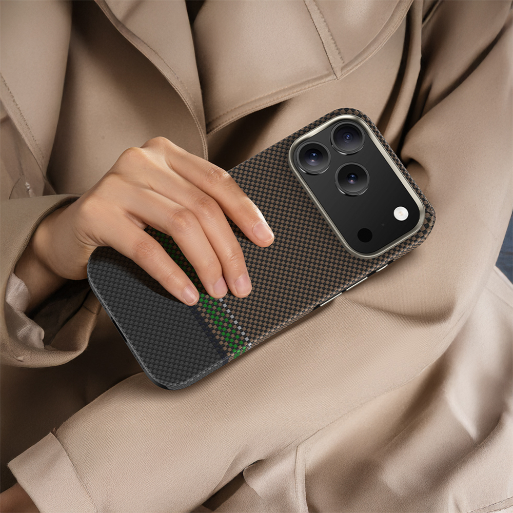 Apple iPhone 17 Pro Max Kılıf M-safe Şarj Özellikli Karbon Fiber Tasarımlı Benks Prestige ArmorPro Kevlar Kapak - 6