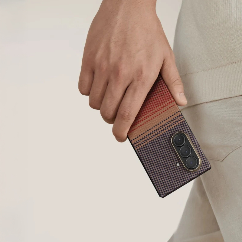 Galaxy Z Fold 7 Kılıf M-safe Şarj Özellikli Aramid Fiber Pitaka Tactile Woven Sunset-Moonrise Serisi Kapak - 5