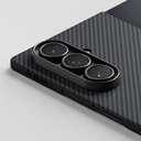 Samsung Galaxy Z Flip Uyumlu 7 Kılıf M-safe Şarj Özellikli 600D Aramid Fiber Pitaka Ultra-Slim Classic Serisi Black-Grey Twill Kapak - 4