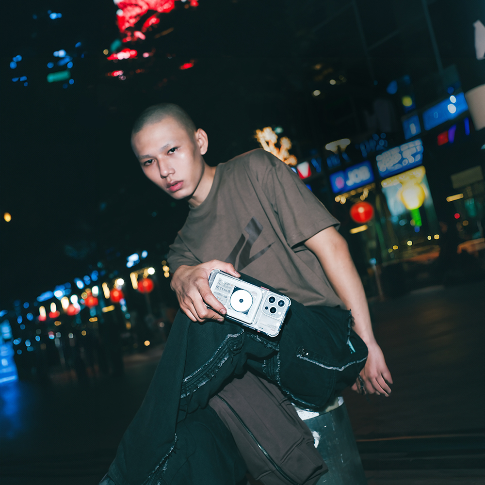 Skinarma Nexus Nova Kablosuz ve PD Hızlı Şarj Özellikli Standlı Taşınabilir Powerbank 20W 5000mAh - 8