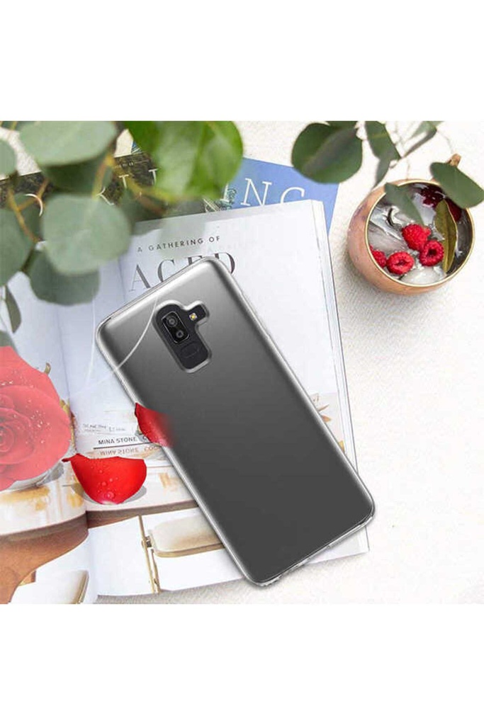 Samsung Galaxy J8 Uyumlu Kılıf Zore Süper Silikon Kapak
