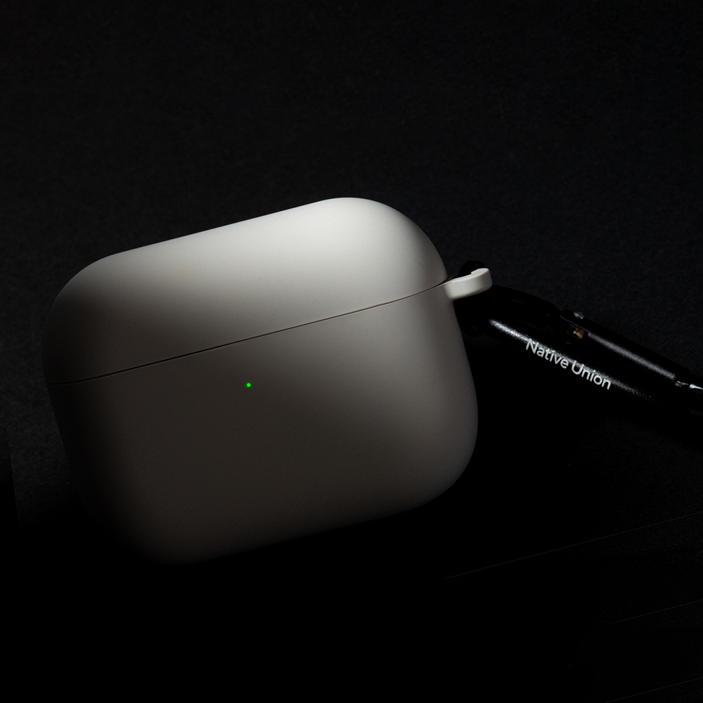 Apple AirPods Pro 3 Uyumlu Kılıf M-Safe Şarj Özellikli Native Union Active Serisi Kapak - 1