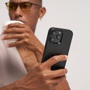 Apple iPhone 16 Pro Uyumlu Kılıf M-safe Şarj Özellikli Aramid Fiber Pitaka Military-Grade Classic Serisi New Logo Black-Grey Twill Kapak - 7
