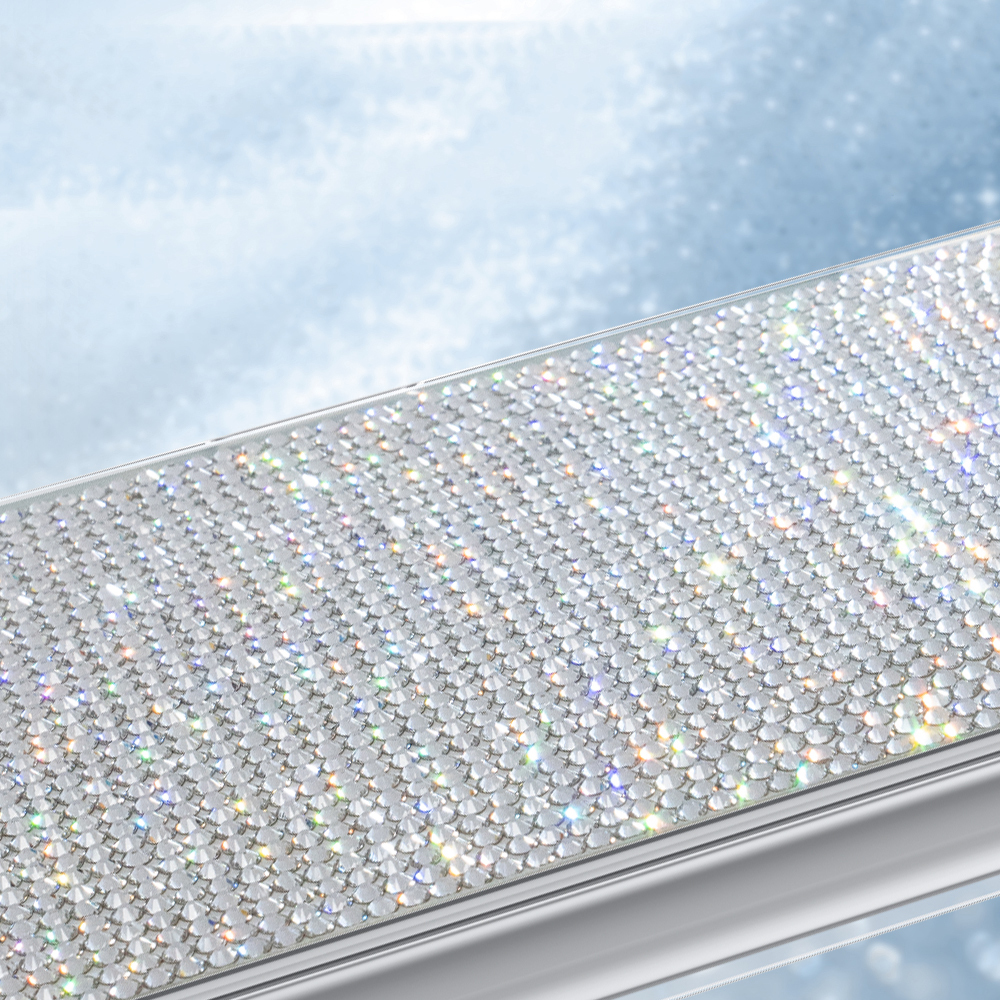 Apple iPhone 17 Pro Uyumlu Kılıf M-Safe Şarj Özellikli El İşlemeli Swarovski Taşlı Zore Paris Riva Sert PC Kapak - 7