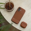 Apple AirPods 4 Kılıf Qi M-Safe Şarj Özellikli Native Union RE Classic Serisi Suni Deri Kapak - 5