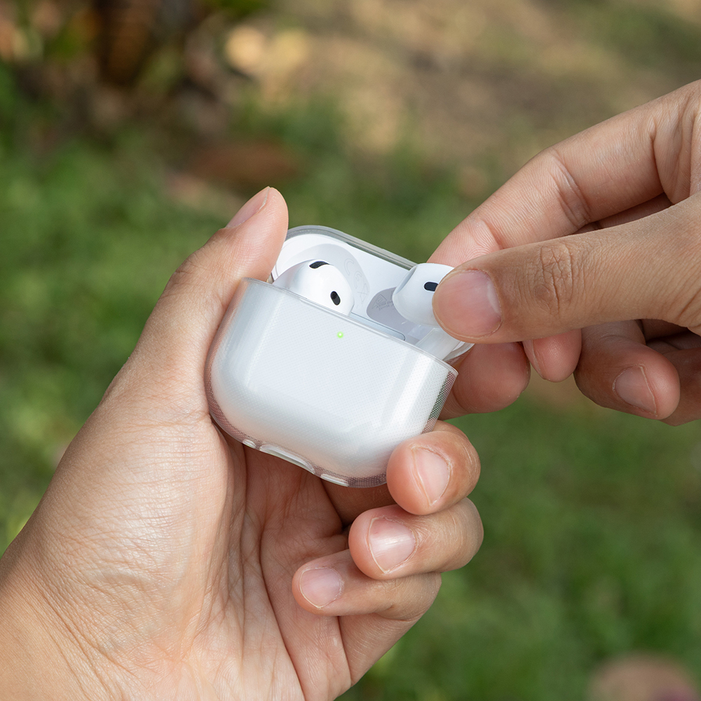 Apple AirPods 4 Kılıf Qi M-Safe Şarj Özellikli Native Union RE Clear Serisi Silikon Kapak - 7