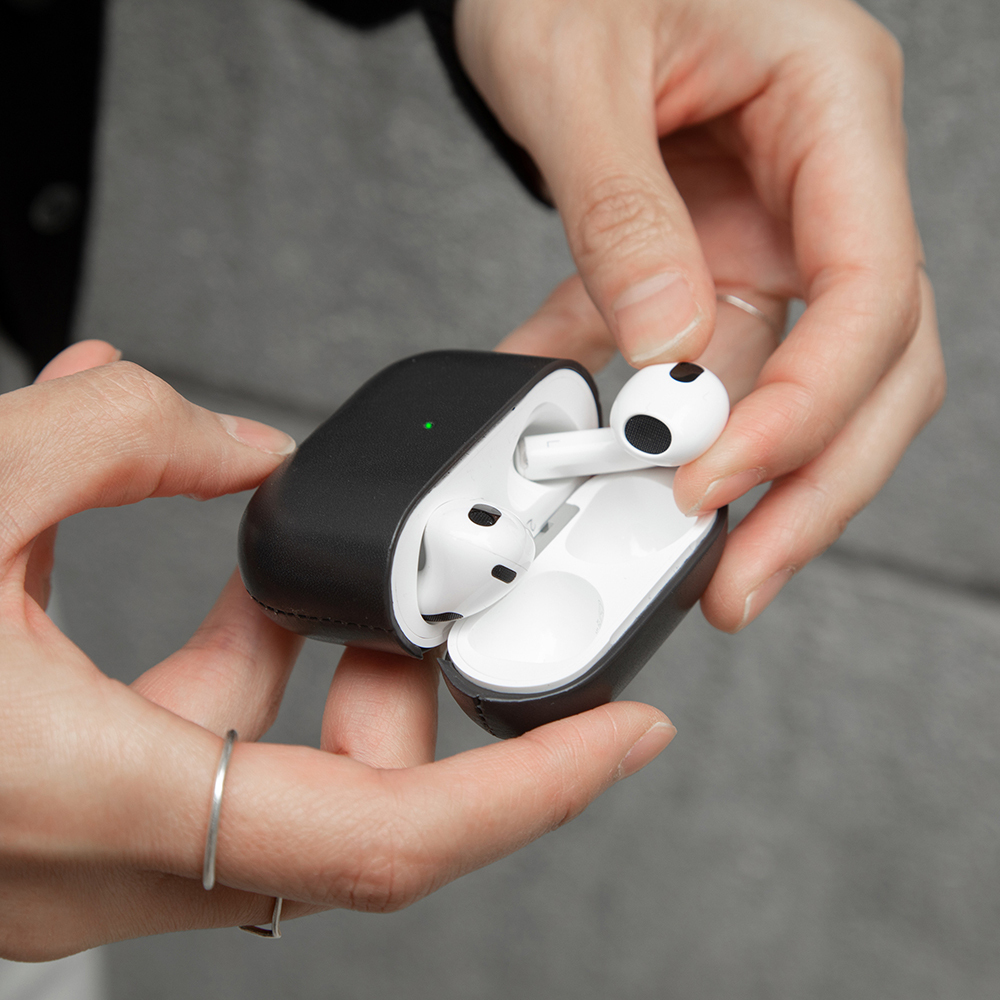 Apple AirPods 3.Nesil Kılıf M-Safe Şarj Özellikli Native Union Hakiki Nappa Derisi Klasik Kapak - 1