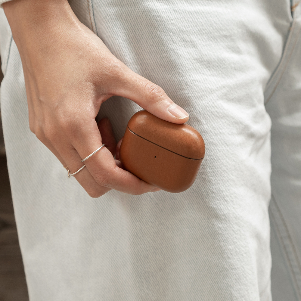 Apple AirPods 3.Nesil Kılıf M-Safe Şarj Özellikli Native Union Hakiki Nappa Derisi Klasik Kapak - 3