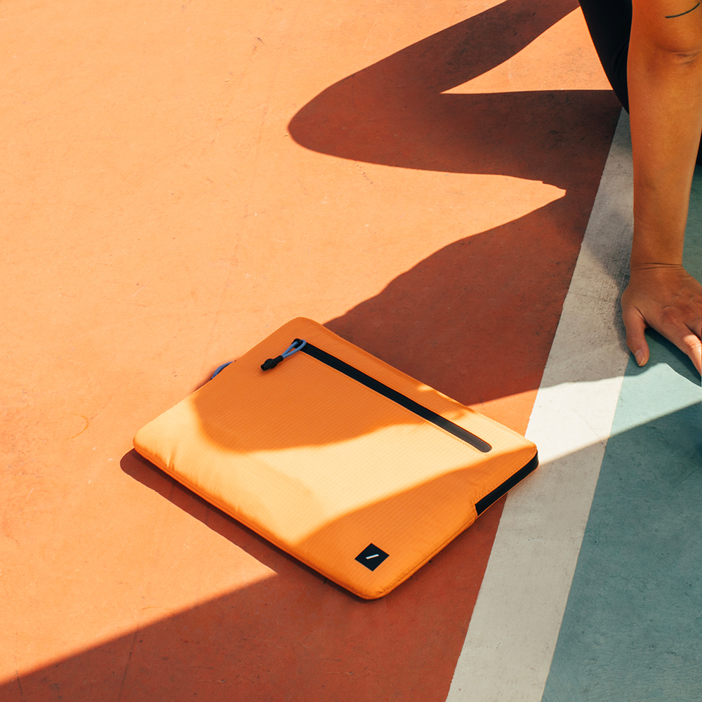 Native Uninon Ultralight Sleeve Serisi Su Geçirmez Ripstop Kumaş 16 inç Macbook Çantası - 8