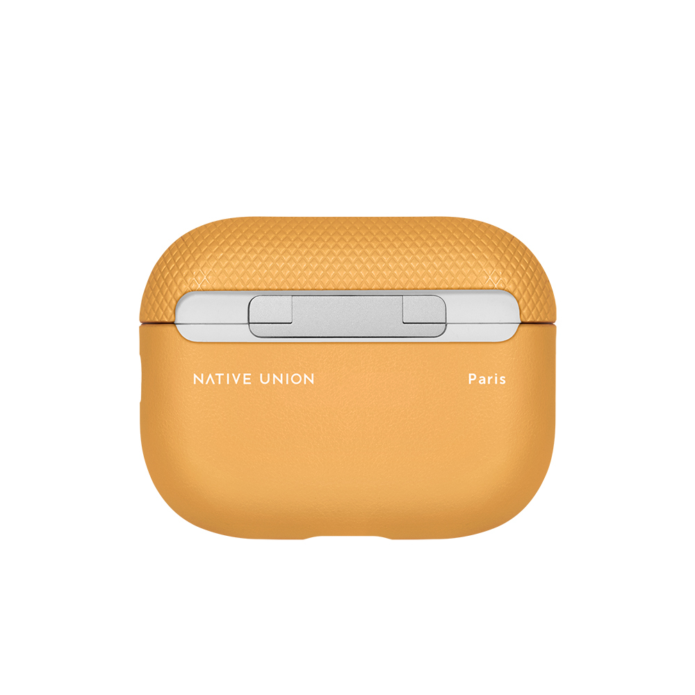 Apple AirPods Pro 2 Kılıf Qi M-Safe Şarj Özellikli Native Union RE Classic Serisi Suni Deri Kapak - 2