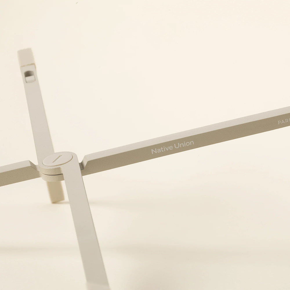 Native Union Ultra İnce Katlanabilen Alüminyum Dizüstü Laptop Standı - 5