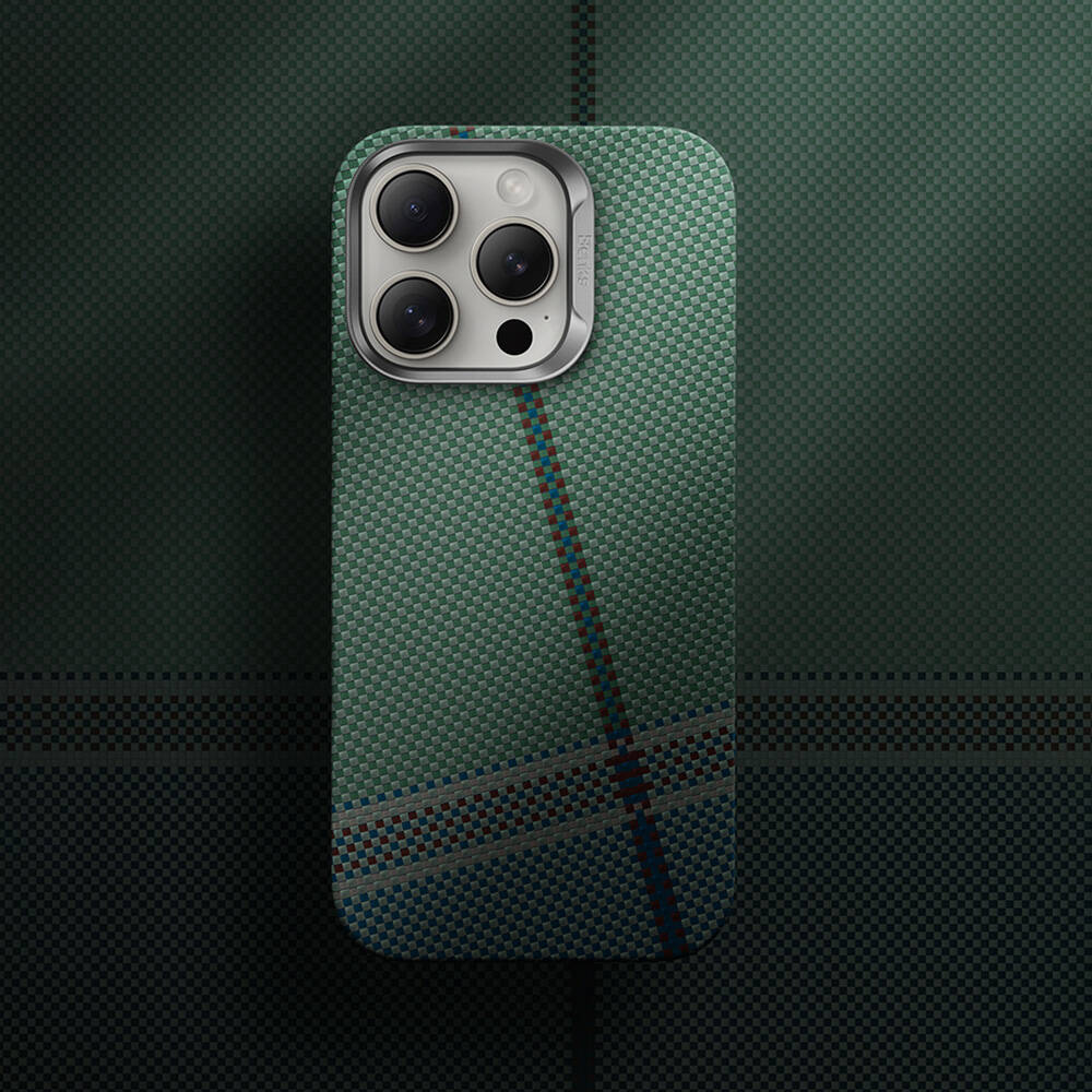 Apple iPhone 15 Pro Uyumlu Kılıf Magsafe Şarj Özellikli Karbon Fiber Tasarımlı Benks Passion Green ArmorAir Kevlar Kapak - 7