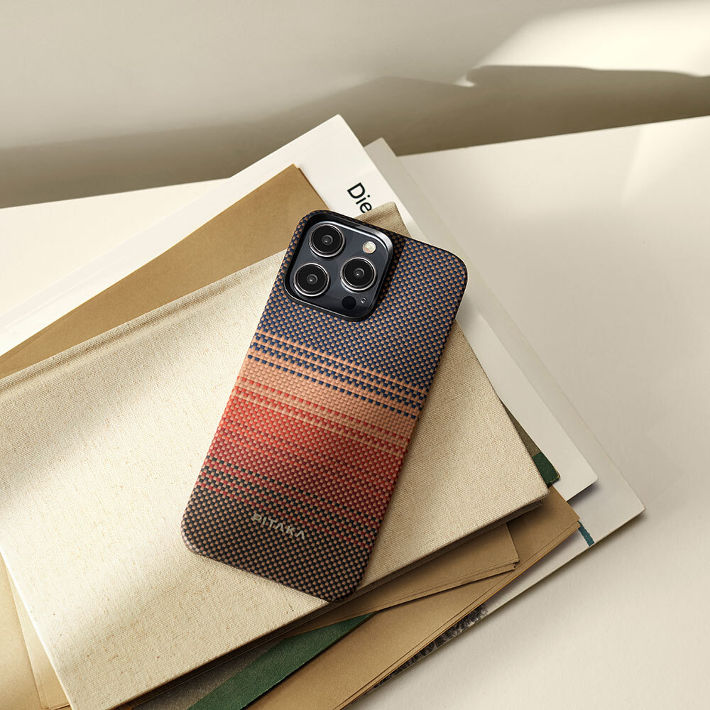 Apple iPhone 15 Pro Uyumlu Kılıf Magsafe Şarj Özellikli Aramid Fiber Pitaka Tactile Woven Sunset-Moonrise Serisi Sunset Kapak - 14