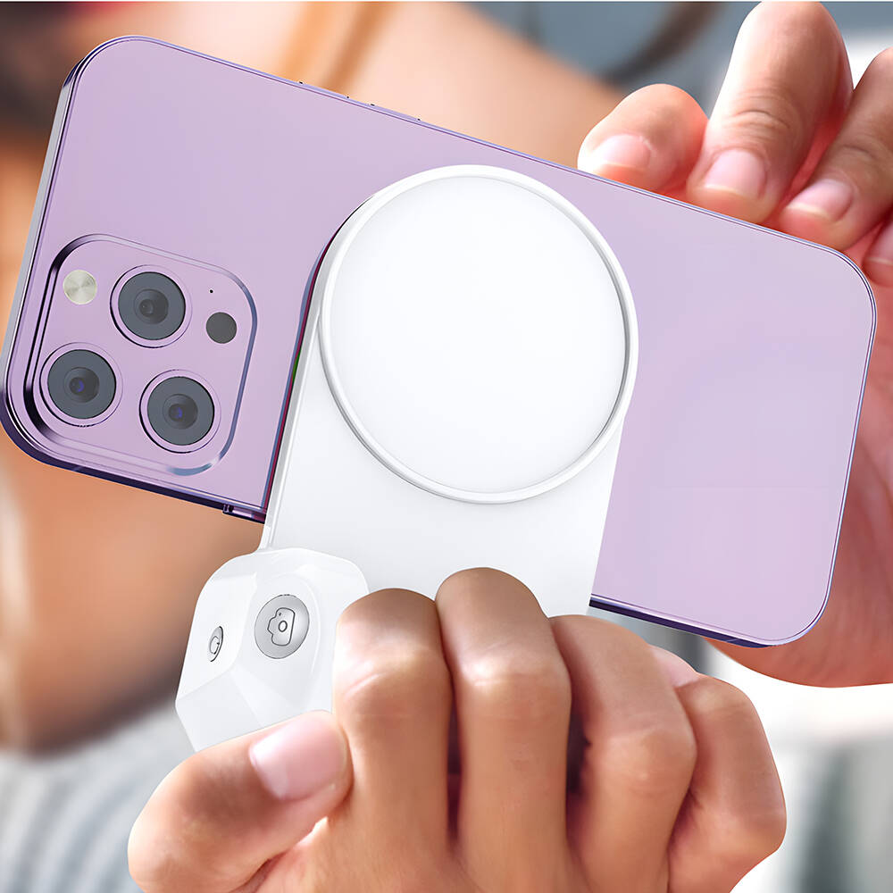 Wiwu Wi-W016 Wireless Şarj ve Bluetooth Selfie Özellikli Kamera Tutamaçlı Powerbank 10W 4500mAh - 2