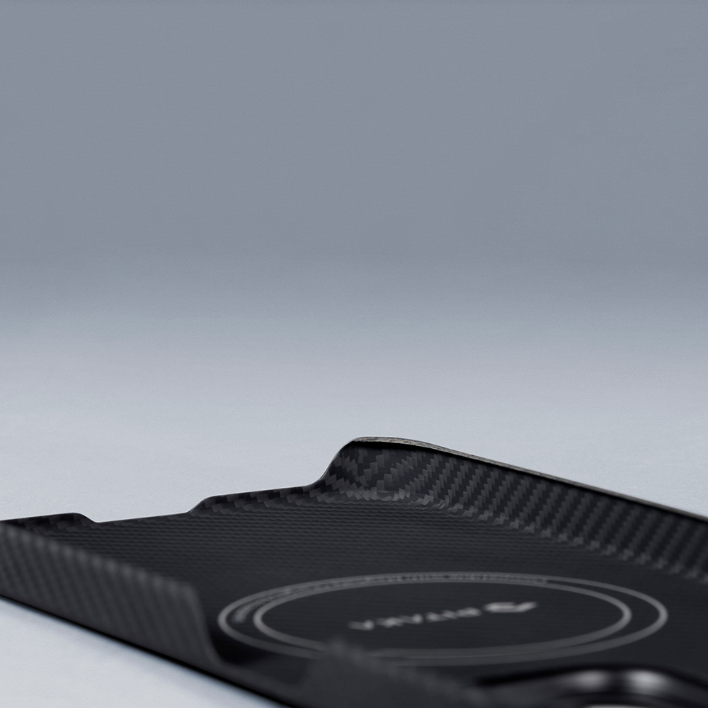 Apple iPhone 15 Plus Uyumlu Kılıf Magsafe Şarj Özellikli 600D Aramid Fiber Pitaka Ultra-Slim Classic Serisi Black-Grey Twill Kapak - 10