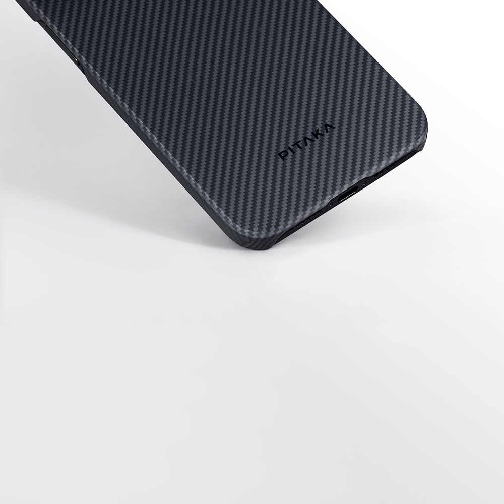 Apple iPhone 15 Plus Uyumlu Kılıf Magsafe Şarj Özellikli 600D Aramid Fiber Pitaka Ultra-Slim Classic Serisi Black-Grey Twill Kapak - 13