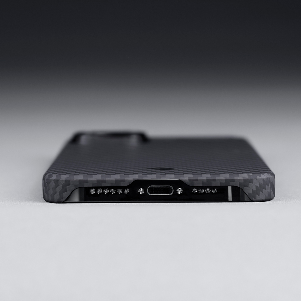 Apple iPhone 14 Uyumlu Kılıf Magsafe Şarj Özellikli 1500D Aramid Fiber Pitaka Ultra-Slim Classic Serisi Black-Grey Twill Kapak - 16
