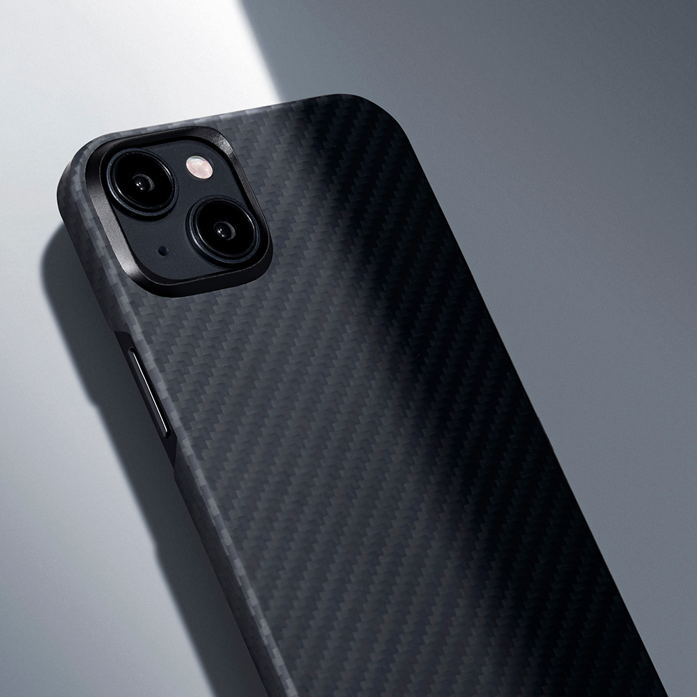 Apple iPhone 15 Plus Uyumlu Kılıf Magsafe Şarj Özellikli 1500D Aramid Fiber Pitaka Ultra-Slim Classic Serisi Black-Grey Twill Kapak - 12