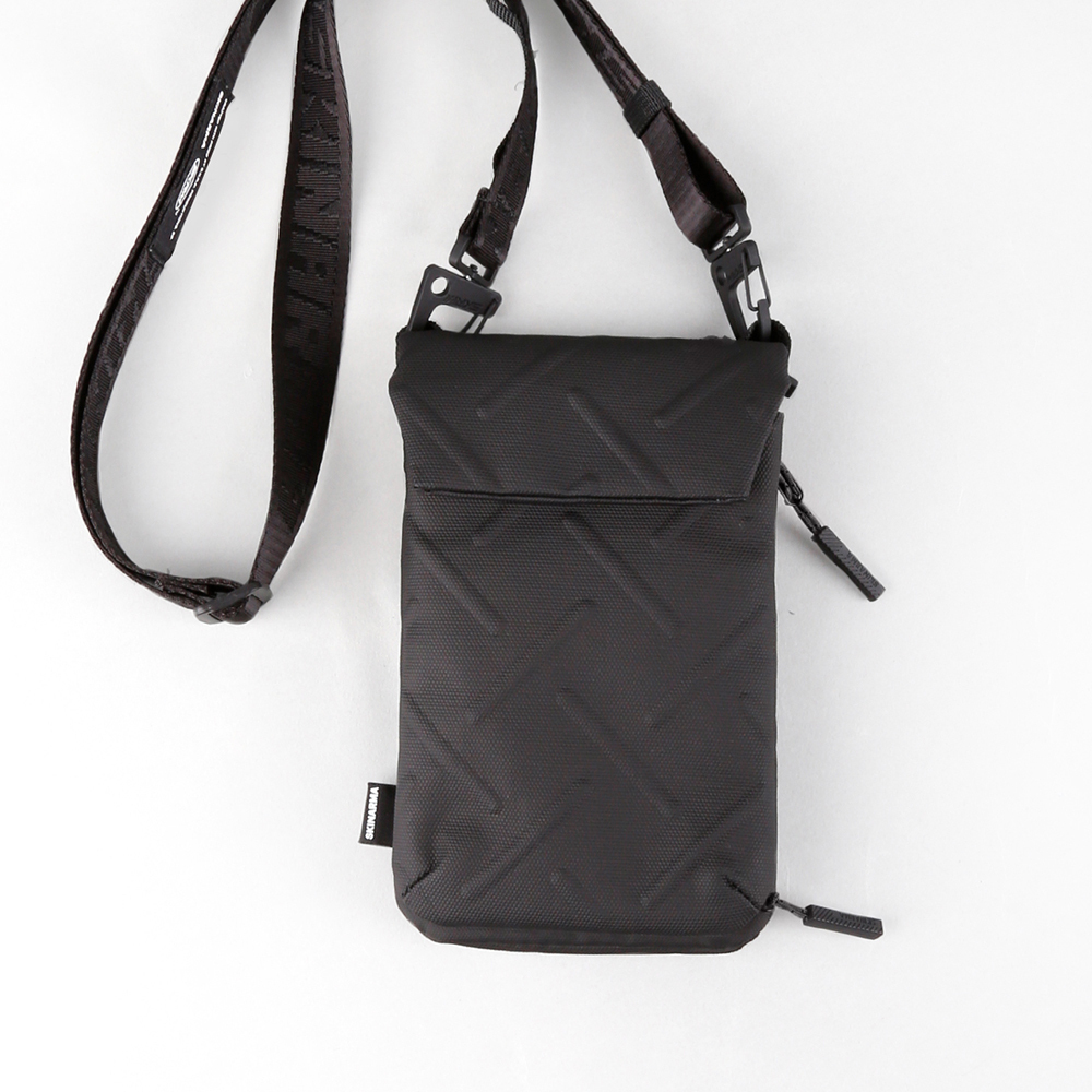 Skinarma Sling Pouch Juno Cross-Hatch Desenli Naylon Scout Boyun Askı Kayışlı Çapraz Vücut Çantası - 2