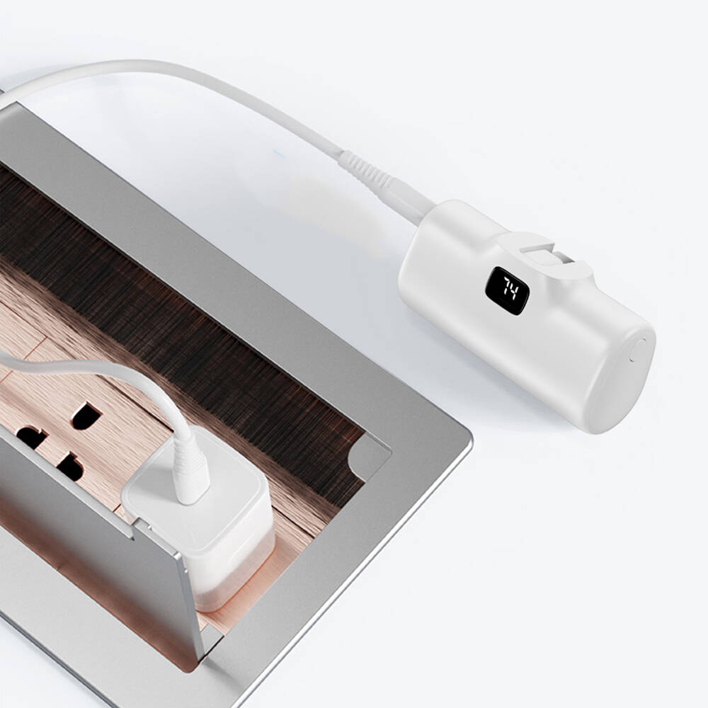 Wiwu Wi-P017 Capsule Serisi 2in1 Mini Taşınabilir Standlı Type-C Powerbank 5000mAh - 10