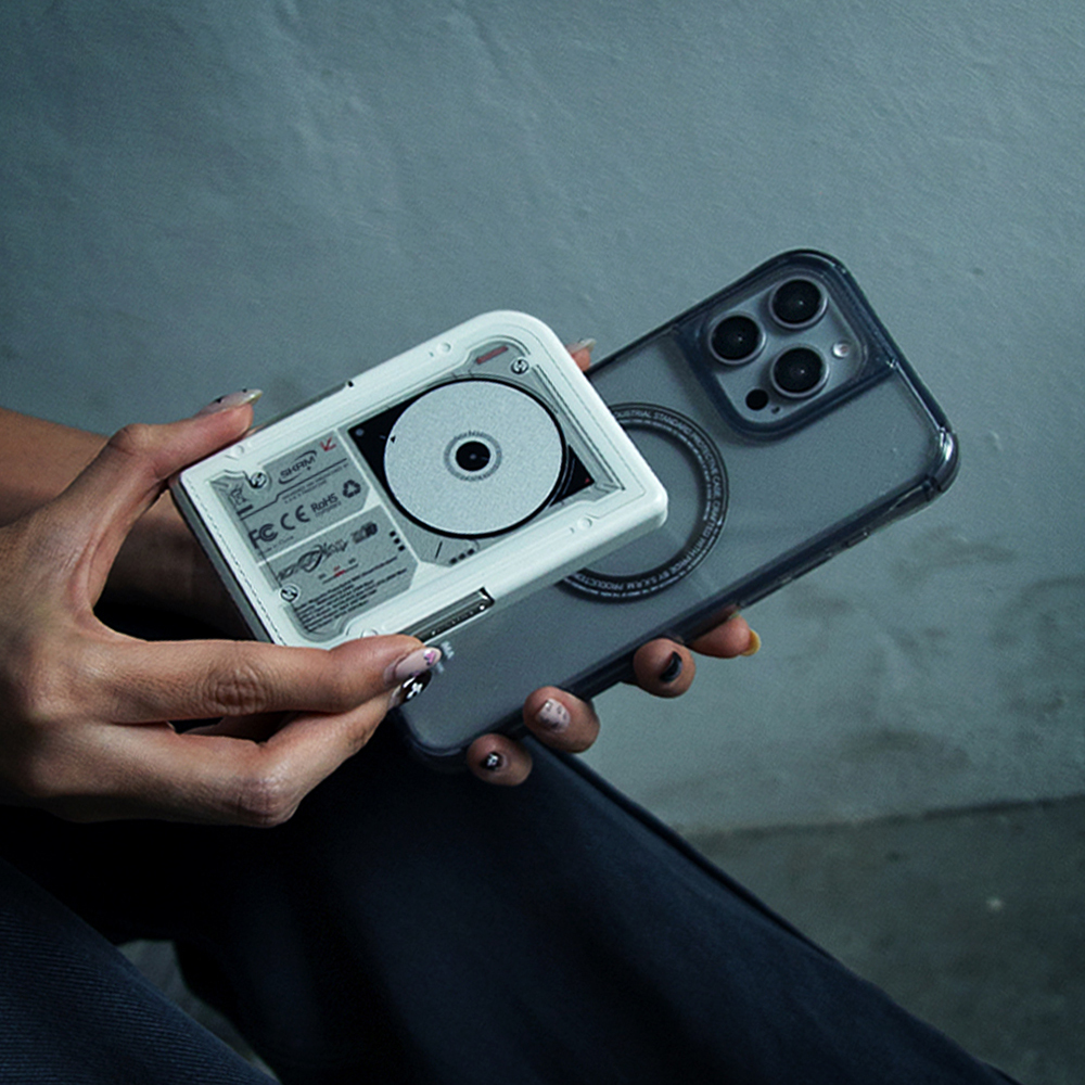 Skinarma Nexus Nova Kablosuz ve PD Hızlı Şarj Özellikli Standlı Taşınabilir Powerbank 20W 5000mAh - 7
