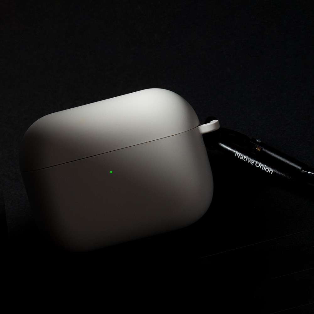 Apple AirPods Pro 3 Uyumlu Kılıf M-Safe Şarj Özellikli Native Union Active Serisi Kapak - 1