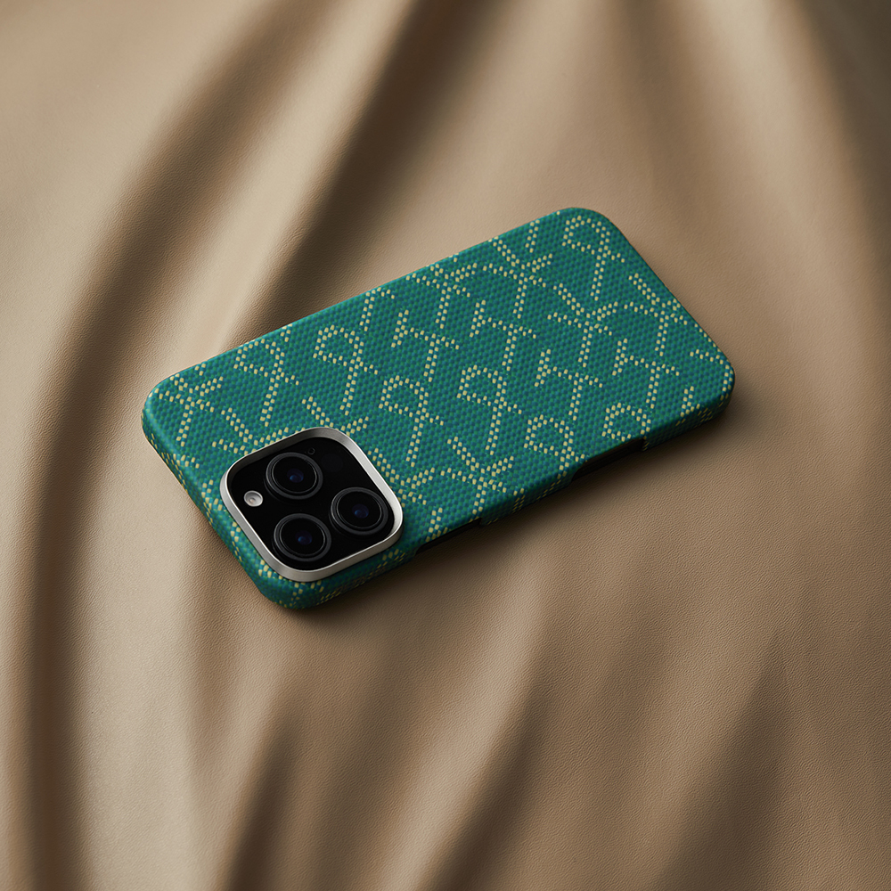 Apple iPhone 16 Pro Uyumlu Kılıf MagSafe Şarj Özellikli Aramid Fiber Pitaka Tactile Woven Monogram Serisi Kapak - 12