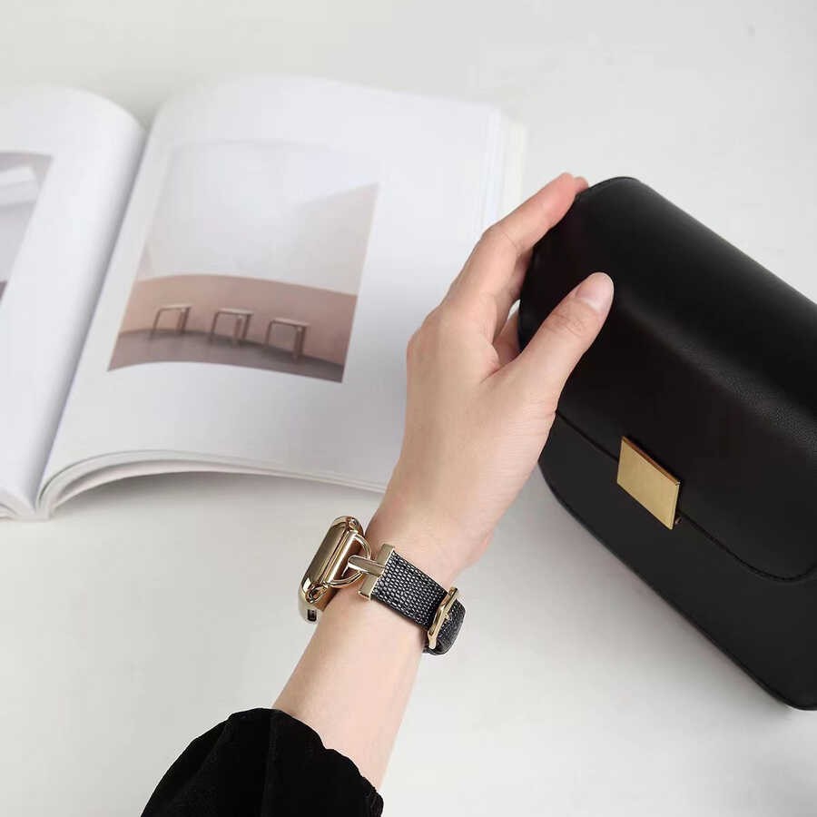 ​​​Apple Watch Ultra 49mm Uyumlu Kordon KRD-53 Deri Strap Kayış - 1