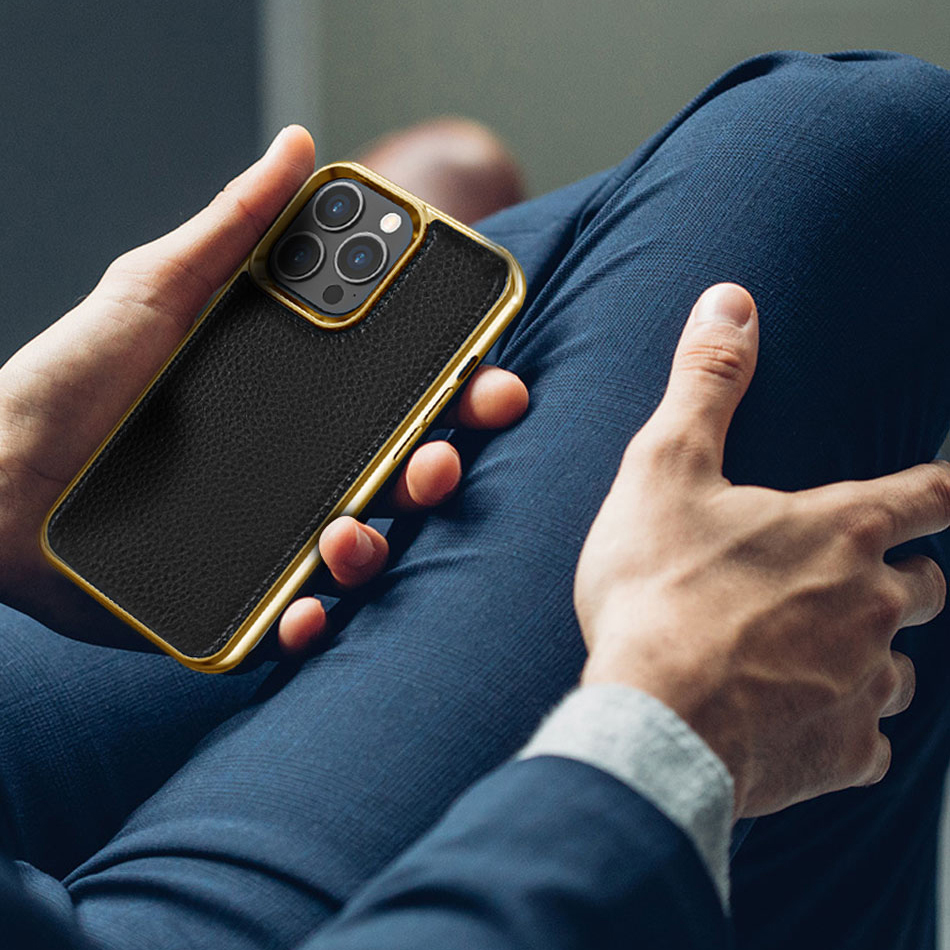 Apple iPhone 13 Uyumlu Kılıf Wiwu Genuine Leather Gold Calfskin Orjinal Deri Kapak - 2
