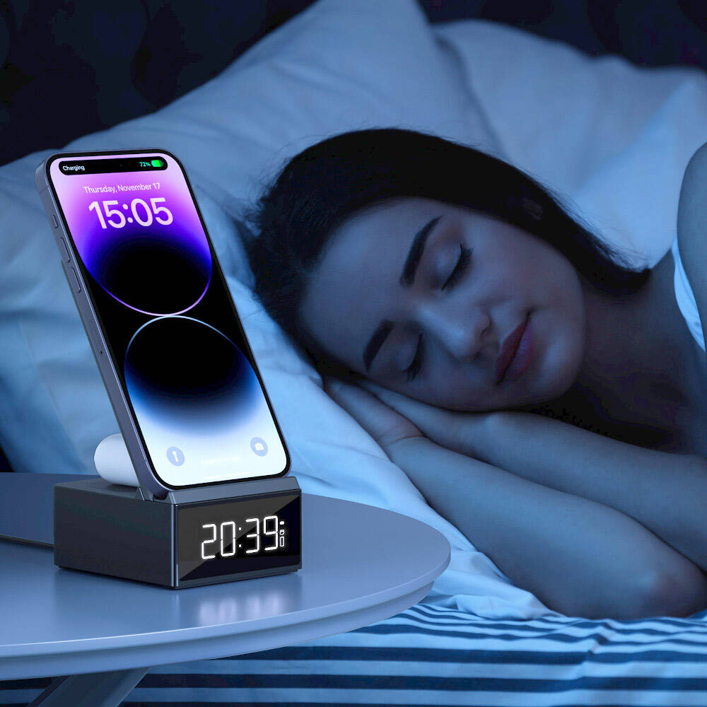 Wiwu Wi-W011 Platinum 3in1 Dijital Saatli ve Alarmlı Hızlı Şarj Özellikli Magnetik Kablosuz Şarj Standı - 3